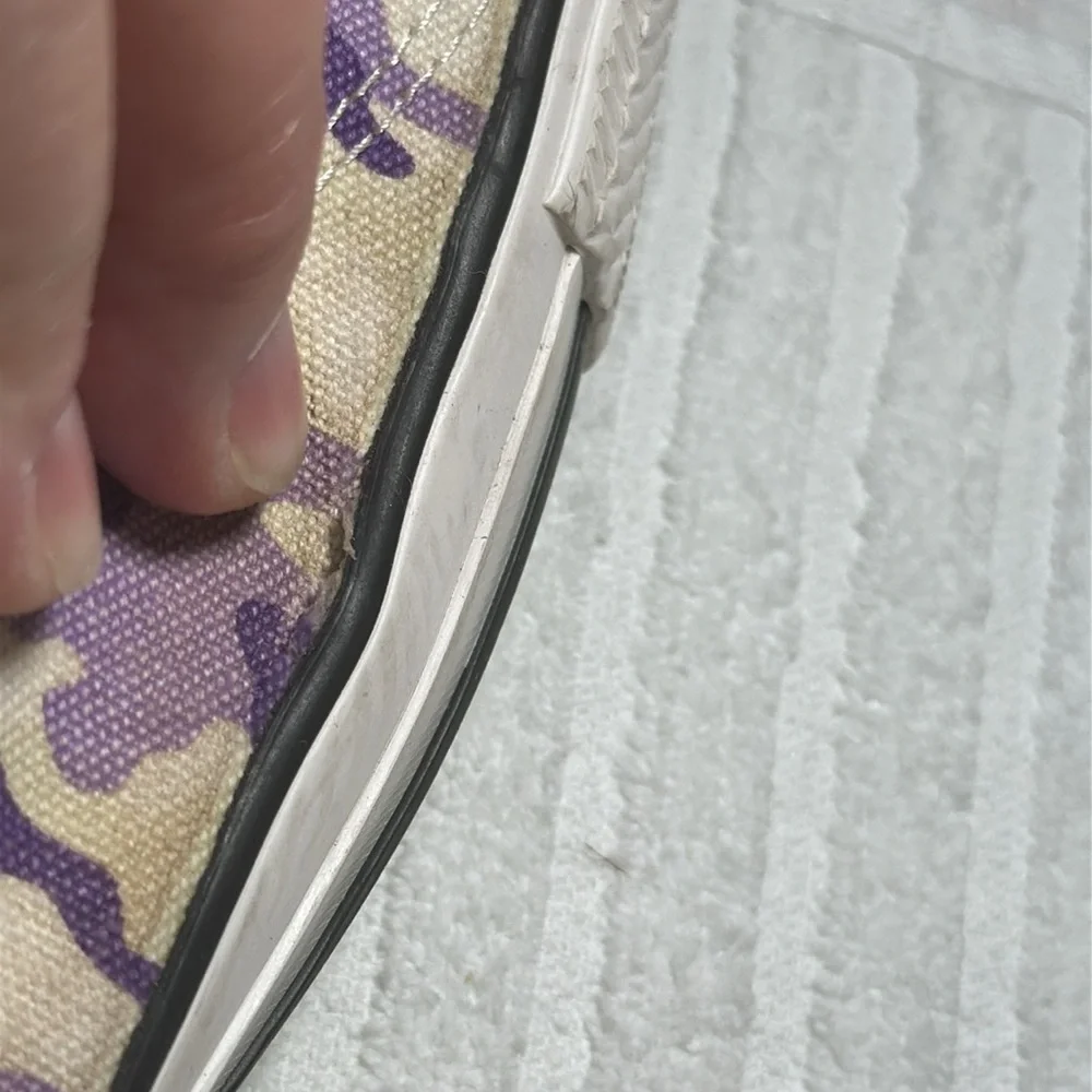 Converse Purple Camo Size 9 Men’s. 11 women’s